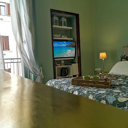 Indelli holiday rooms Monopoli Esterno foto