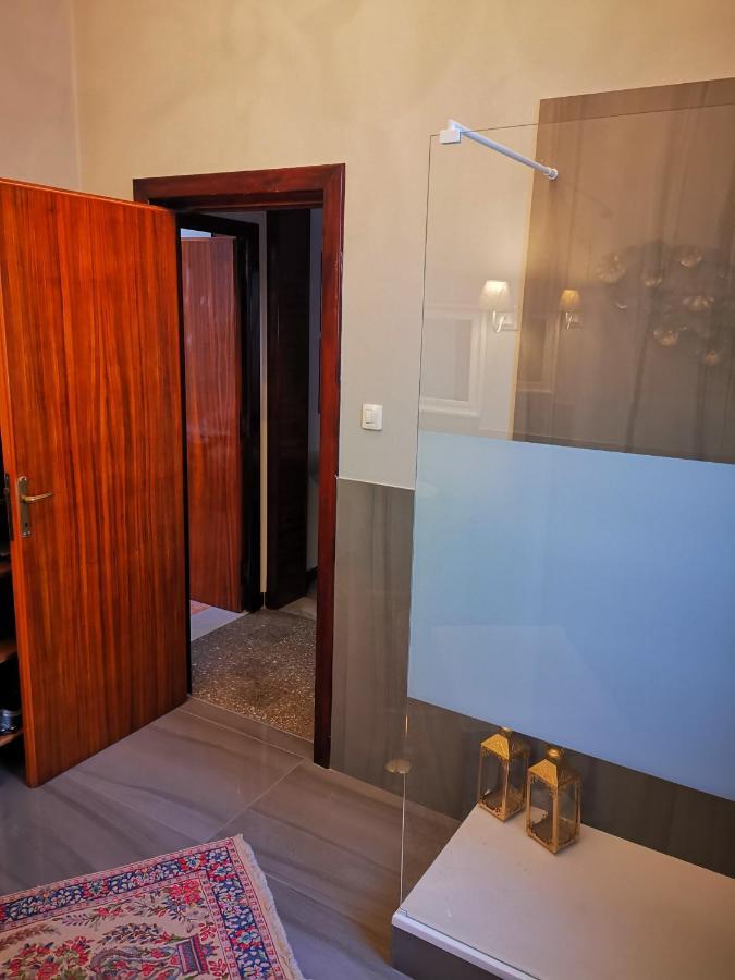 Indelli holiday rooms Monopoli Esterno foto