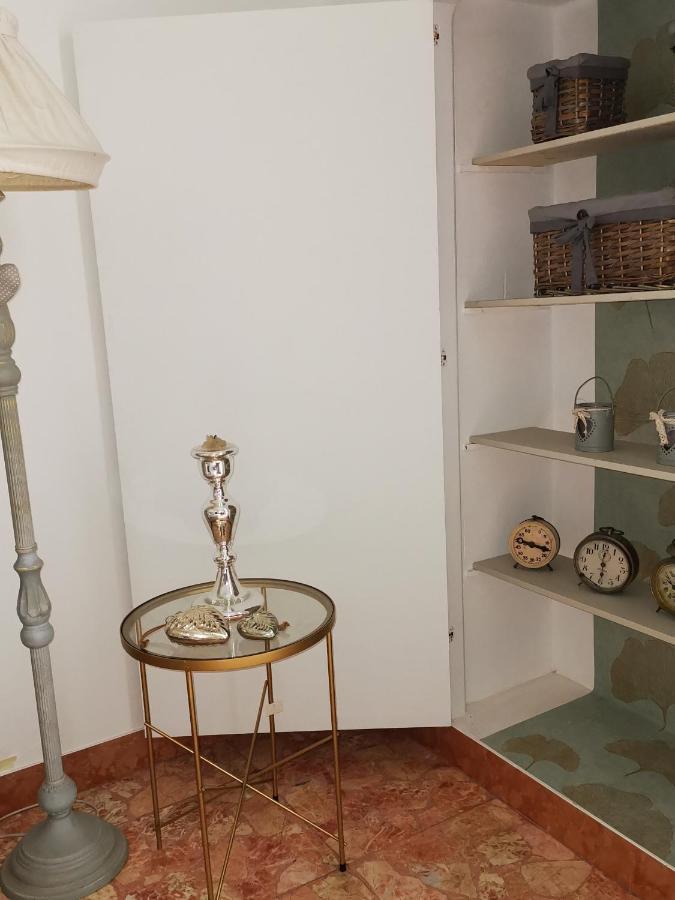 Indelli holiday rooms Monopoli Esterno foto