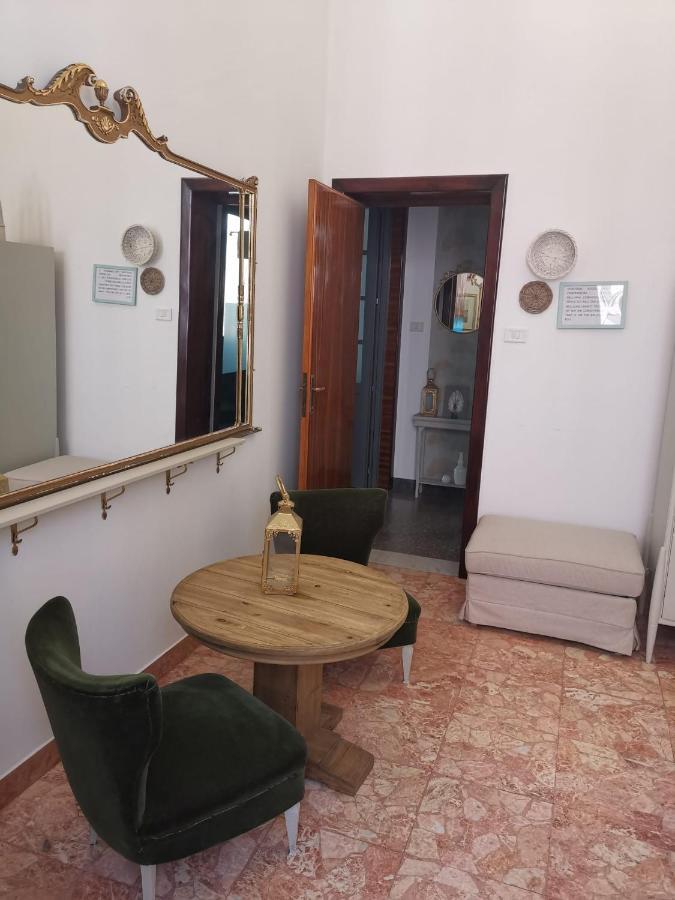 Indelli holiday rooms Monopoli Esterno foto