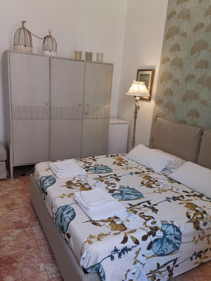 Indelli holiday rooms Monopoli Esterno foto