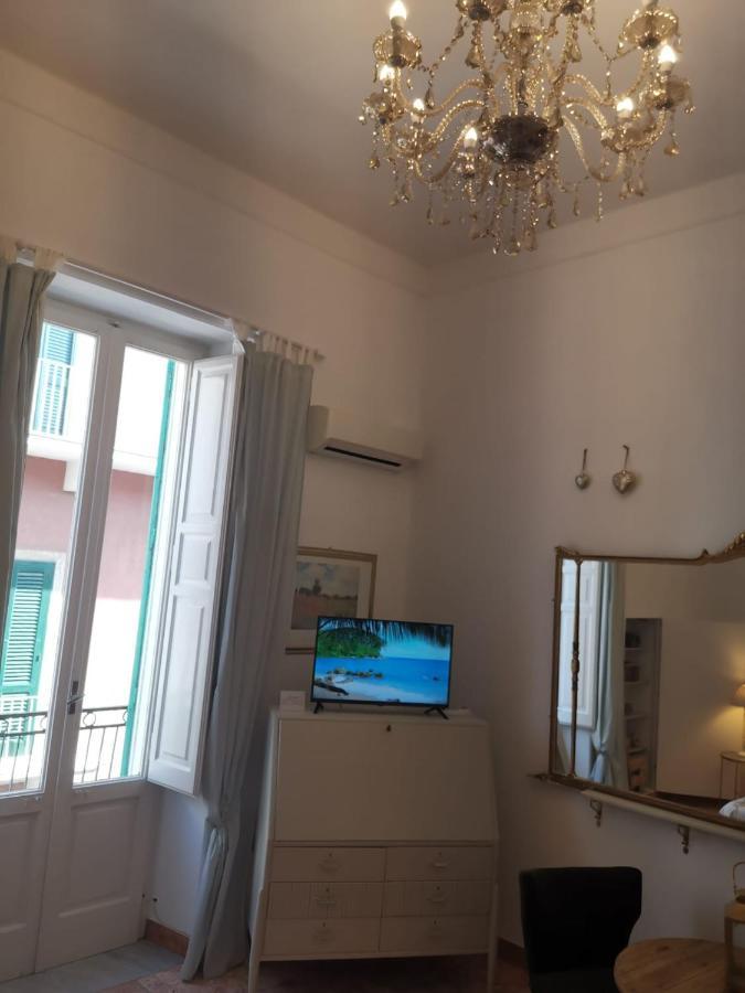Indelli holiday rooms Monopoli Esterno foto